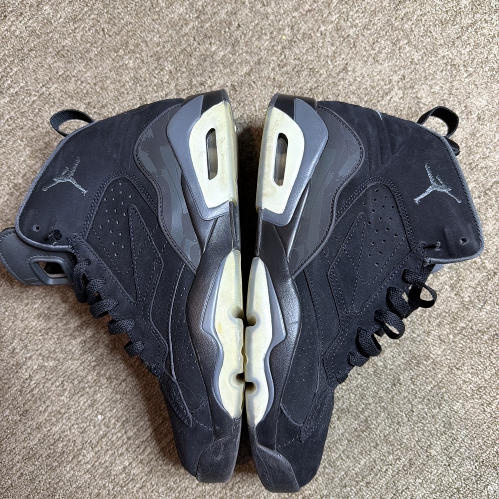 Jordan Men's Black Sneakers